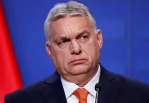 Виктор Орбан се враќа во политиката