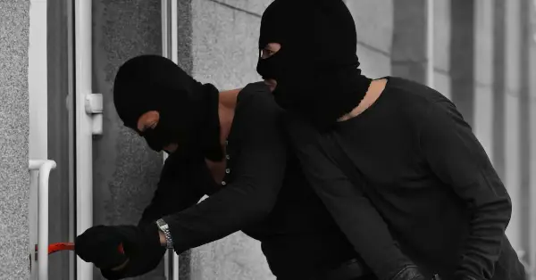 Расчистена серија кражби во пет града: Полицијата приведе двајца осомничени