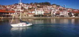 Се трага по скопјанец во Охрид, на плажа биле пронајдени негови алишта и телефон