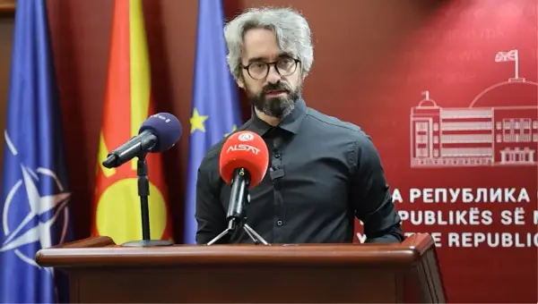Апасиев ја објави отфрлената пријава за закана: „Да собираме пари за погреб на Апасиев“, „смрт“, „бензин и кибрит“ за Обвинителството биле политички говор