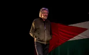 Роџер Вотерс го нарече Ед Ширан „кретен“ по отстранувањето на Меклмор од турнејата