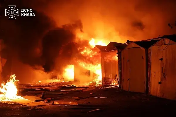 Руски балистички напади врз Киев, Украина со дронови нападна цели на руска територија