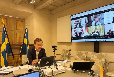 Шведскиот премиер Кристерсон поднесе оставка по поразот на изборите