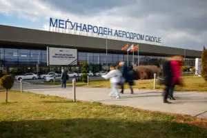 ТАВ Македонија ја повлече одлуката со која бесплатниот пристап на едно возило беше ограничен на еден влез во зоната