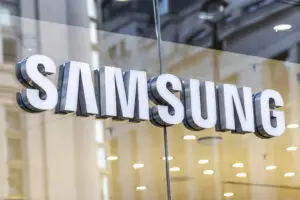 Samsung го создаде најсветлиот екран за телефон досега