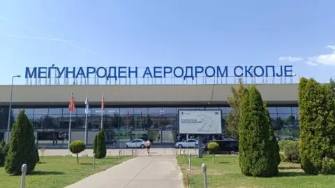 Мажи од Тетово и Куманово се тепачите од скопскиот аеродром