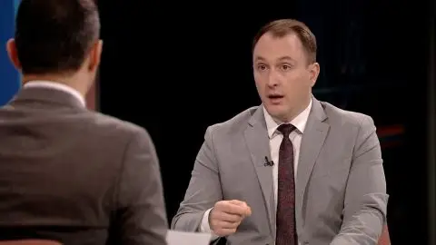 Андоновски: Преку м.Услуги граѓаните ќе пристапуваат до своите документи директно од мобилен телефон
