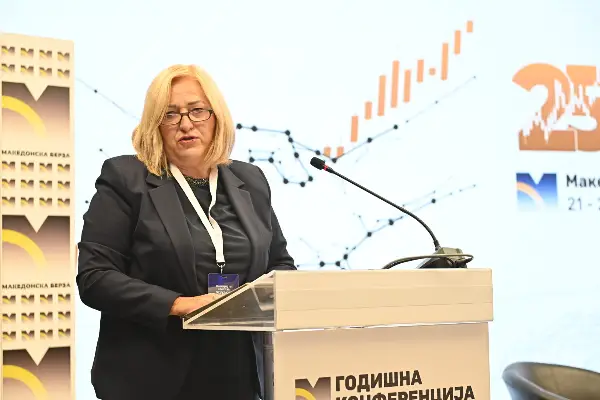 Претседателката на КХВ, Абази во Охрид: Амбицијата мора да биде пазар на капитал што расте и ги претвора заштедите во инвестиции