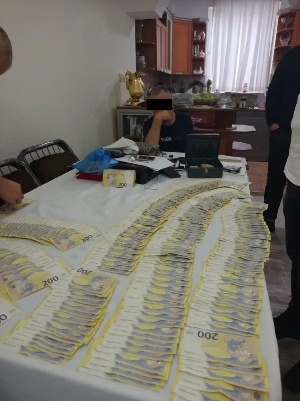 Шверцувале цигари и лекови, цариник им давал информации за контролите: Кривична пријава против осум лица