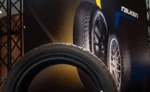 Мотоцентар официјално стартува со продажбата на Dunlop и Falken!