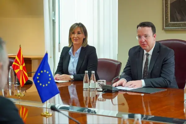 Николоски на средба со европратеници: Европската интеграција останува стратешки приоритет