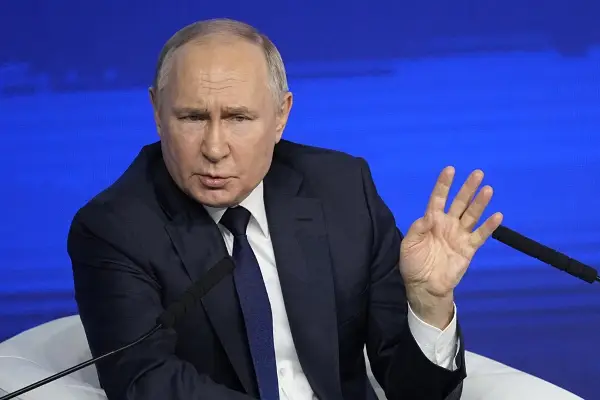 НЕ СЕ ПОДГОТВУВАМЕ ЗА НИКАКВА ВОЕНА АКЦИЈА ПРОТИВ ЕВРОПА Путин негира дека Русија планира ескалација