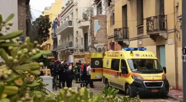 Шестмина загинати во експлозијата во Атина – заврши операцијата за извлекување на телата на жртвите