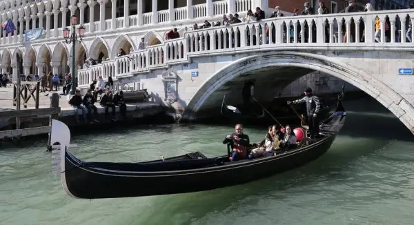 Венеција воведе нова мерка за наплата на влез за туристите