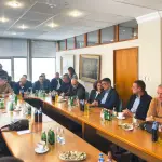 Министерот Серафимовски на средба со производителите и откупувачите на тутун