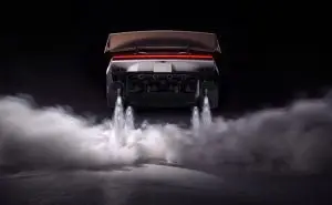 ПРЕМИЕРА: Новиот Tesla Roadster може да… Лета?
