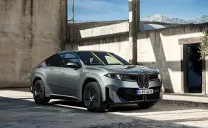 Премиера: BMW официјално го покажа новиот електричен iX4