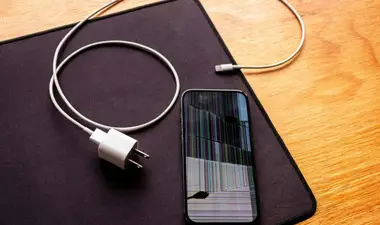 Еден погрешен USB уред може да му направи проблем на телефонот