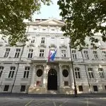 Хрватска со предупредува своите граѓани: Не патувајте во Србија во пресет на изборите