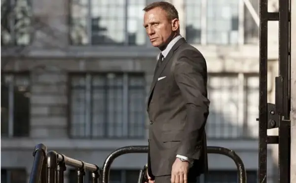 Филмската историја на 007 се продава на аукција