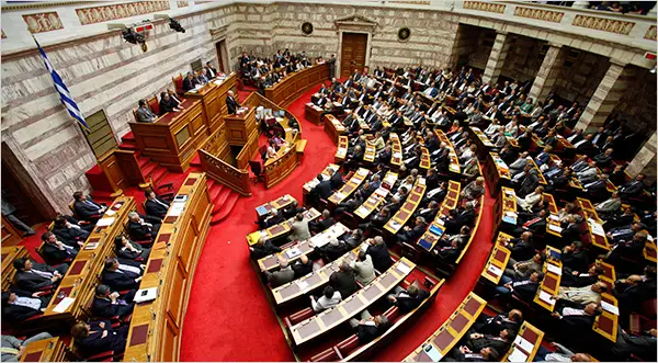 Грчкиот парламент одобри забрана за пристап до социјалните мрежи за деца под 15 години од 1 јануари 2027 година