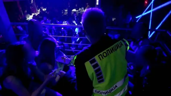 ФОТО: Полицајците им упаднаа во локалот – им го најдоа белото