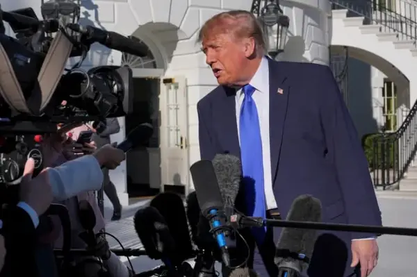 (Видео) Трамп навреди новинарка поради прашање: „Глупава си, имаш низок коефициент на интелигенција“