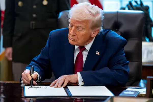 На средина на мандатот: Трамп гласаше на изборите за Конгресот