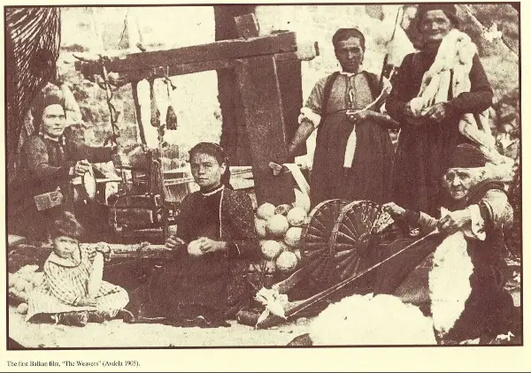 БАБА ДЕСПИНА НА 114 ГОДИНИ ВЛЕЗЕ ВО ИСТОРИЈАТА НА ФИЛМОТ – ПРЕД КАМЕРАТА НА БРАЌАТА МАНАКИ