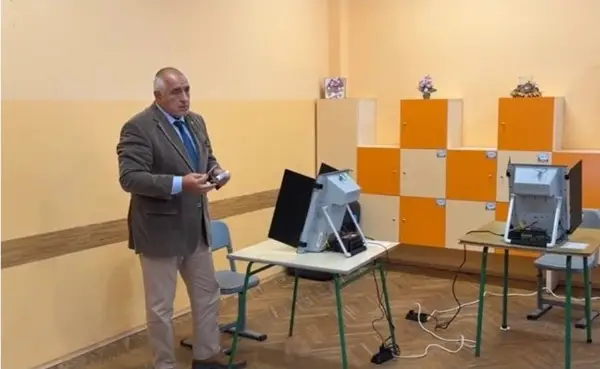 Бојко Борисов: Чудно ми е како Радев знае дека ќе има уште убиства!