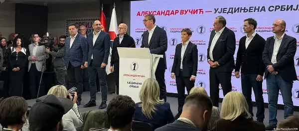 Вучиќ: Од слобода или од затвор, ќе ги победам