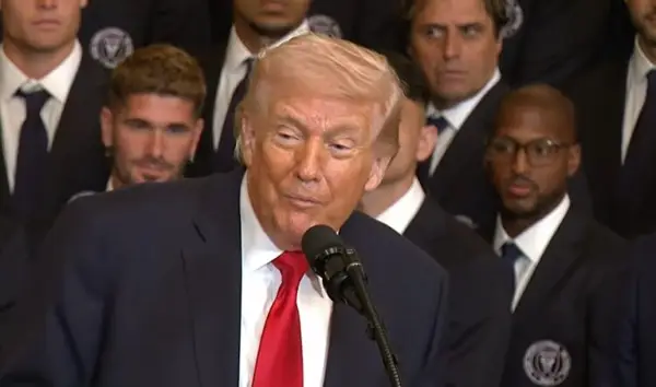 (Видео) Трамп пред симпатизерите: „Ники Минаж има пеколно добар задник“