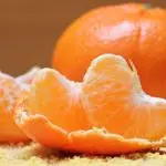 Лесен и брз рецепт за слатка ужина со мандарини и чоколадо