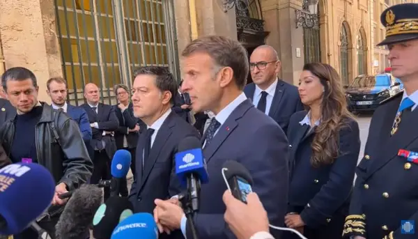 МАКРОН НЕ ОЧЕКУВАЛ ТОЛКУ МАСОВНИ ПРОТЕСТИ НИЗ ФРАНЦИЈА Ќе има повеќе полиција на следните демонстрации во сабота