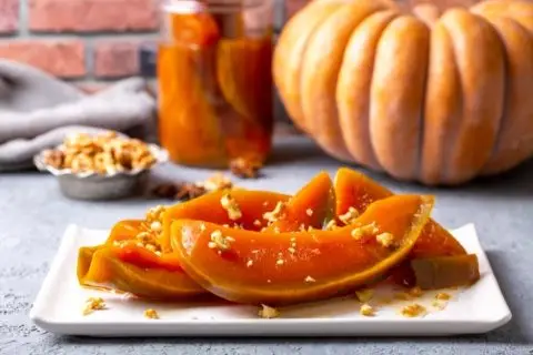 Печена тиква со мед и ореви во air fryer