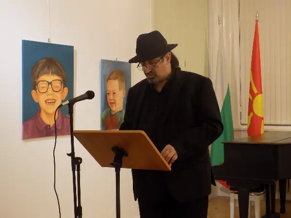 Во Македонскиот КИЦ во Софија се одржа книжевна вечер „Црнилата на себеубивањето“ посветена на Ѓорче Петров