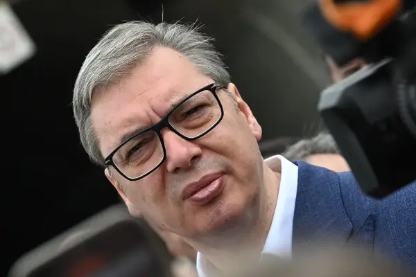 Ова е ноќна мора, грд сон, но ќе се разбуди Србија, вели Вучиќ во интервју за „Информер“