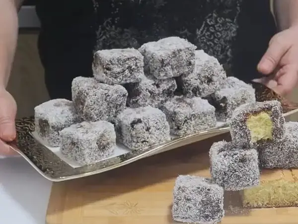 (Видео) Рецепт за највкусните посни колачи: Без млеко и јајца, се топи во уста