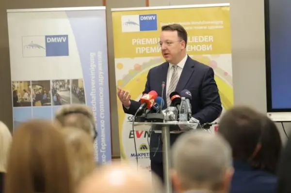 Николоски: Реализираме амбициозна агенда за инфраструктурен развој