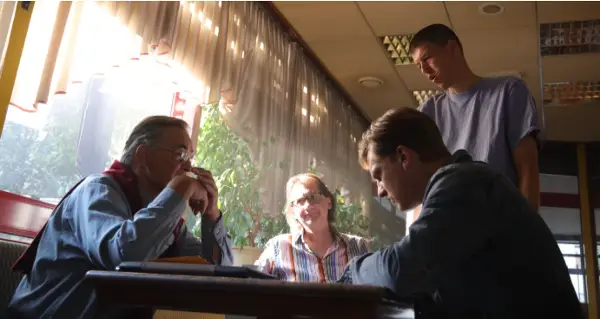 ЛУЃЕТО СЕ СЕЌАВААТ, ТОА Е НИВНОТО НАЈГОЛЕМО ПРОКЛЕТСТВО Приказна за минатото што не дава мир