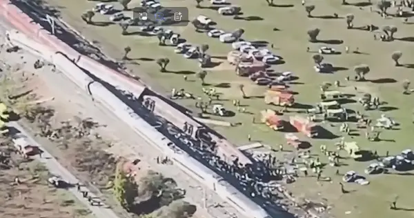 Бројот на загинати во железничката несреќа во Шпанија се искачи на 64, околу 80 повредени