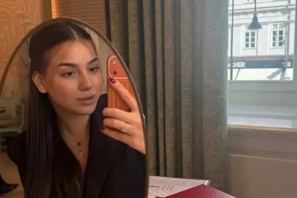 Бизнисмен ја изненади ќерката на Здравко Чолиќ- на полноќ добила подарок од 7.000 евра (ФОТО)