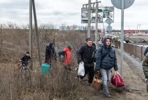 Три авиони со евакуирани жители на Олешки пристигнаа во Белорусија