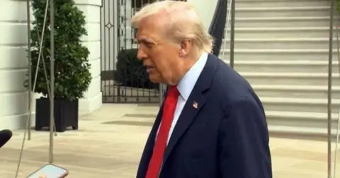 Трамп: Ќе видиме како еден комунист ќе го води Њујорк