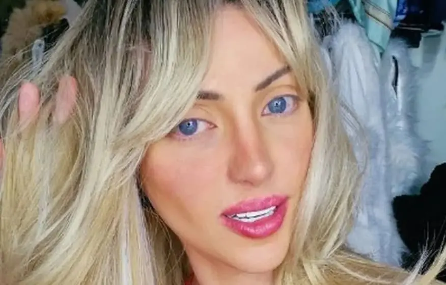 Почина „Живата Барбика“ – поминала низ 27 операции за да личи на славната кукла (ФОТО)