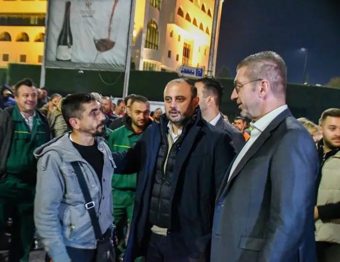 Ѓорѓиевски објави фотографии од почетокот на акцијата за чистење, поддршка му даде и Мицкоски