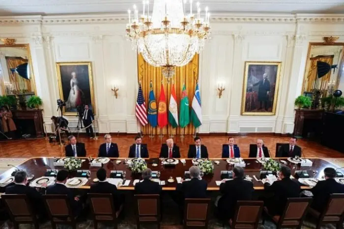 Средба на Трамп со лидерите на Казахстан, Киргистан, Таџикистан, Туркменистан и Узбекистан