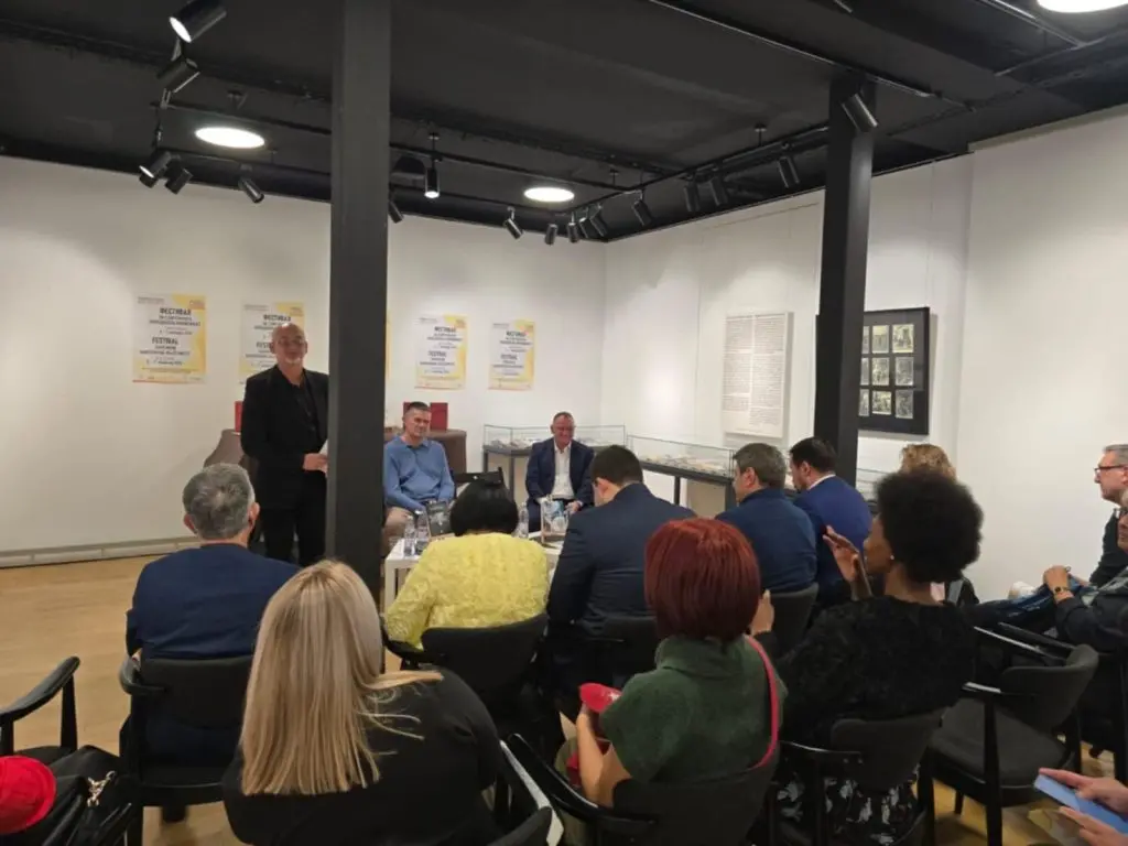 Во македонскиот КИЦ во Загреб отворено првото издание на Фестивалот на современата македонска книжевност