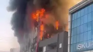 Шест жртви во пожар во магацин за парфеми во Турција