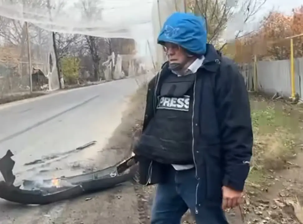 Комбе со австриски и шпански новинари нападнато со дрон во источна Украина